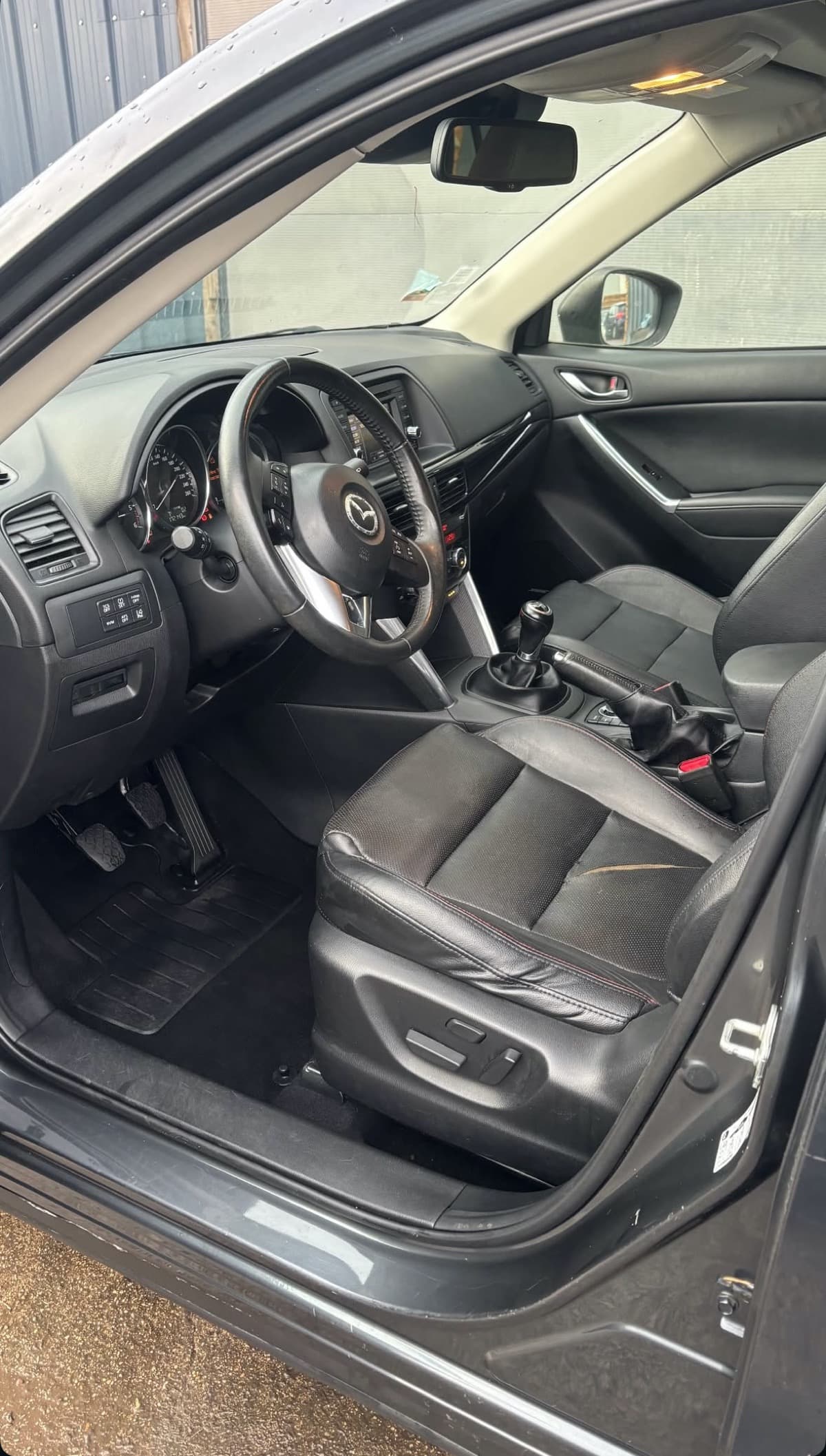 Habitacle complet remis à neuf en France — Après