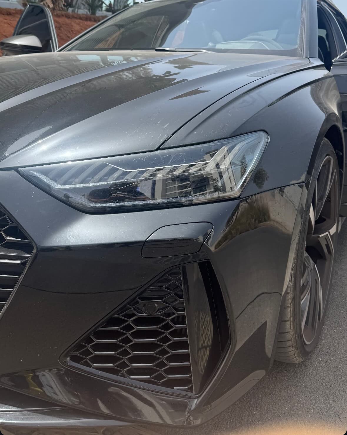 Lavage extérieur Audi RS6 à Oullins à Lyon — Avant