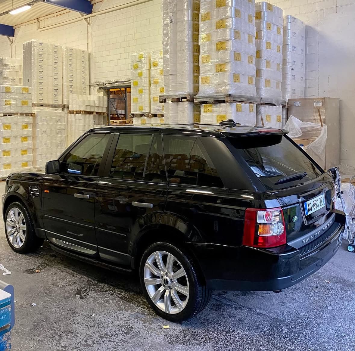 Lavage extérieur Range Rover Sport à Cassis à Marseille — Avant